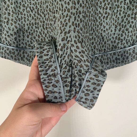 Gap Body Sleep Shorts Women’s XS Green Cheetah Print Soft High Rise - Picture 2 of 7